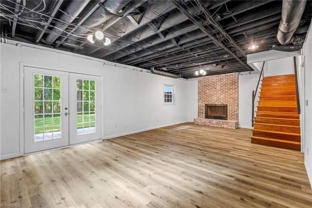 107 Ben Nevis Drive, Kernersville, NC 27284