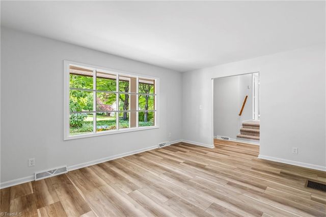 107 Ben Nevis Drive, Kernersville, NC 27284