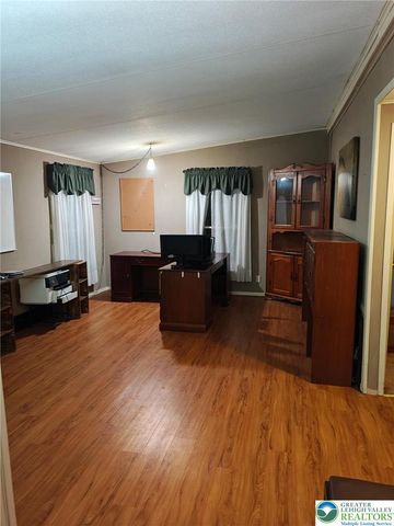 8853 Max Way, Upper Macungie Twp, PA 18031