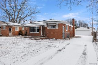 6446 Centralia Street, Dearborn Heights, MI 48127