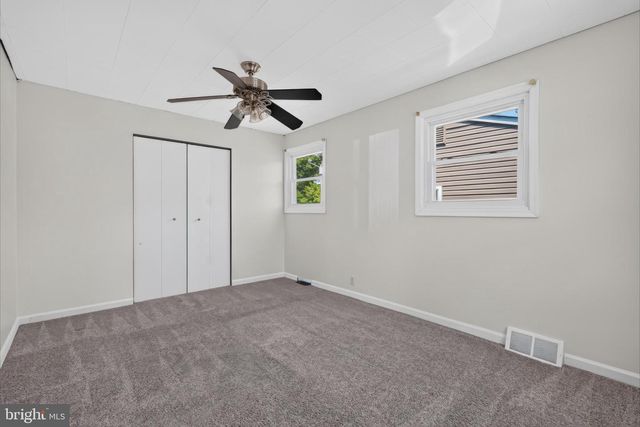 22 KENT RD, Elkton, MD 21921