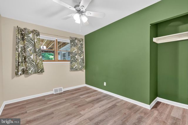 22 KENT RD, Elkton, MD 21921