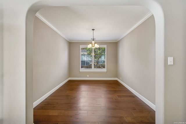 611 Enchanted Way, San Antonio, TX 78260