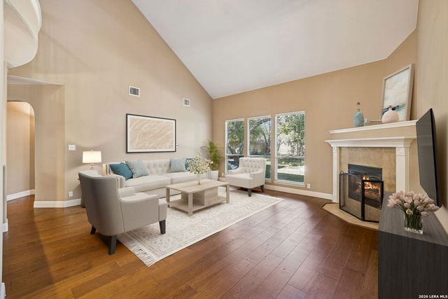 611 Enchanted Way, San Antonio, TX 78260