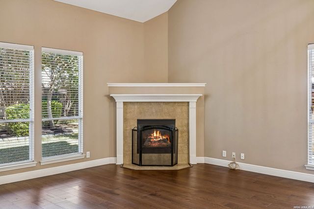 611 Enchanted Way, San Antonio, TX 78260