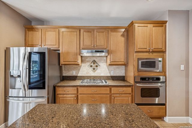 611 Enchanted Way, San Antonio, TX 78260