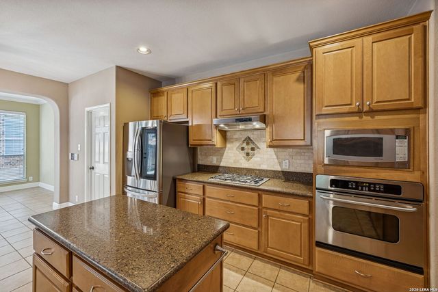 611 Enchanted Way, San Antonio, TX 78260