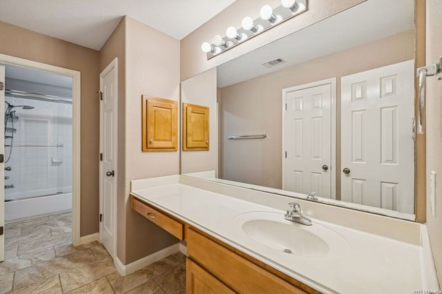 611 Enchanted Way, San Antonio, TX 78260