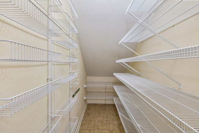 611 Enchanted Way, San Antonio, TX 78260