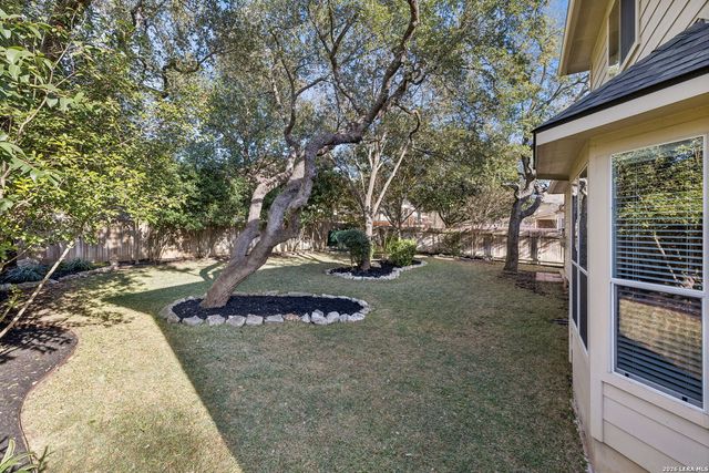 611 Enchanted Way, San Antonio, TX 78260