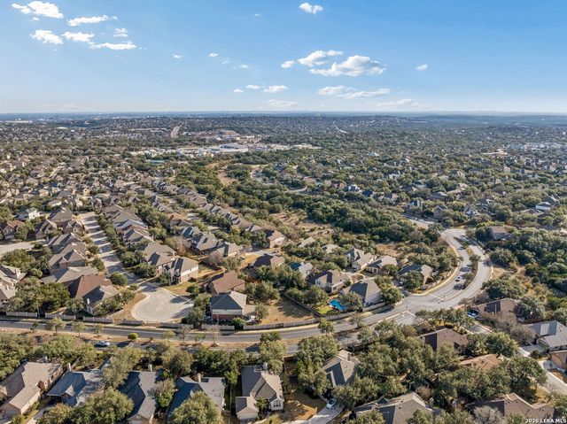 611 Enchanted Way, San Antonio, TX 78260