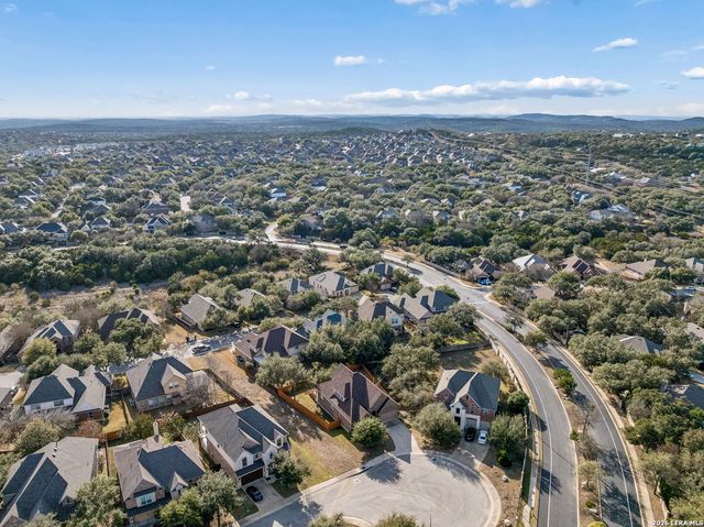 611 Enchanted Way, San Antonio, TX 78260