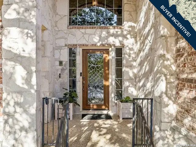 611 Enchanted Way, San Antonio, TX 78260