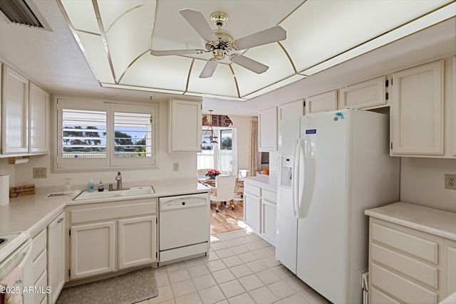 13423 W GABLE HILL Drive, Sun City West, AZ 85375