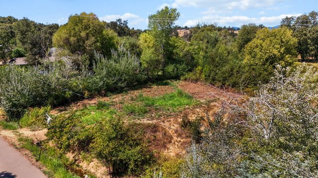 2nd Street, Anderson, CA 96007