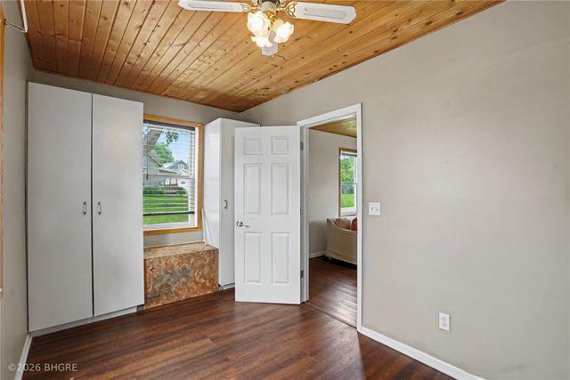 405 W 1st Avenue, Indianola, IA 50125