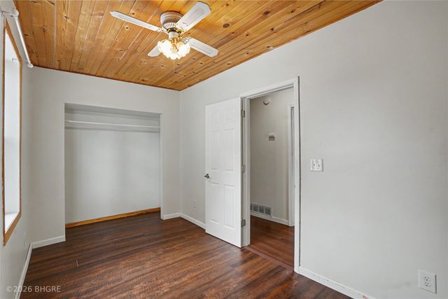 405 W 1st Avenue, Indianola, IA 50125