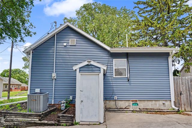 405 W 1st Avenue, Indianola, IA 50125