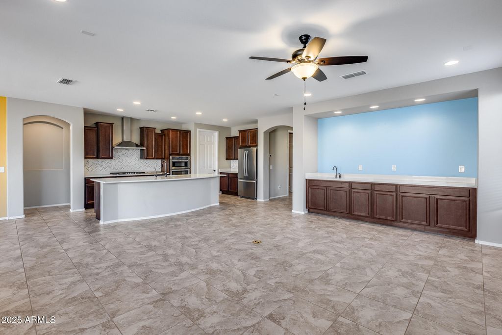 8060 W CINDER BROOK Way, Florence, AZ 85132 — photo 3
