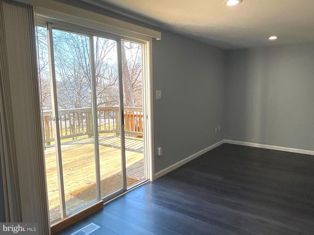 9405 CHIPPENHAM DR, Laurel, MD 20723