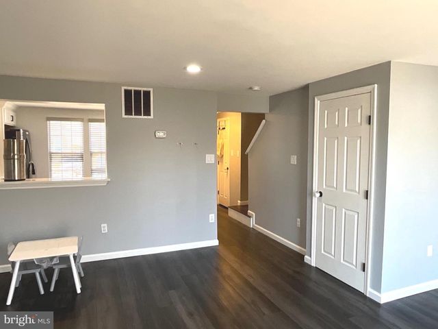 9405 CHIPPENHAM DR, Laurel, MD 20723