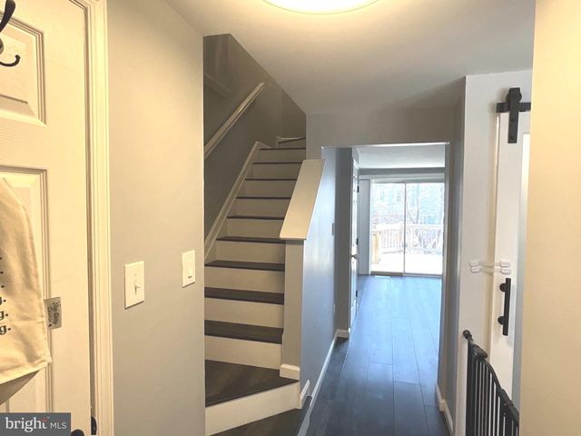 9405 CHIPPENHAM DR, Laurel, MD 20723