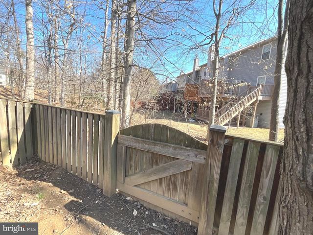 9405 CHIPPENHAM DR, Laurel, MD 20723