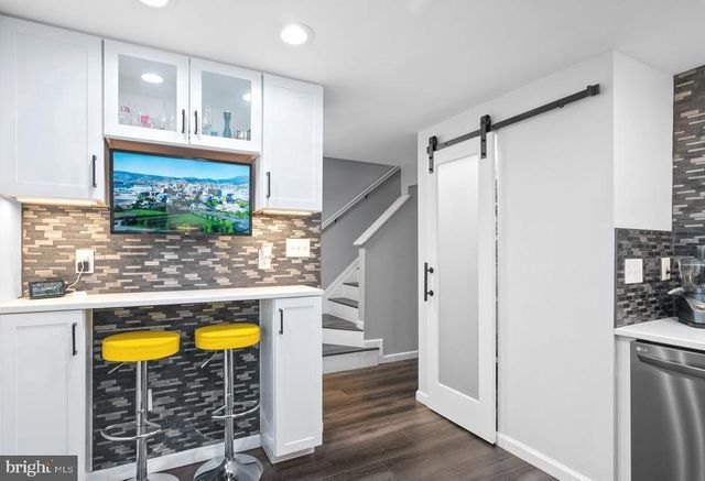 9405 CHIPPENHAM DR, Laurel, MD 20723