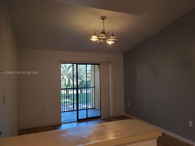 15551 SW 104th Ter 8210, Miami, FL 33196