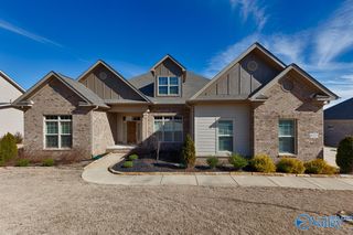 6023 Peach Pond Way, Owens Cross Roads, AL 35763