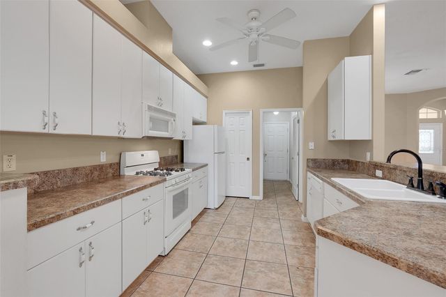 5111 IRONSIDES COURT, Tavares, FL 32778