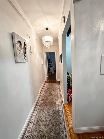 111-39 76th D10, Forest Hills, NY 11375