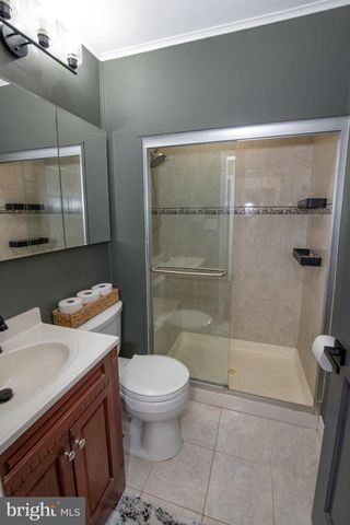 187 KENWOOD DR S, Levittown, PA 19055