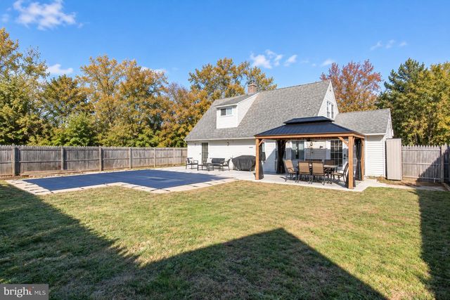 187 KENWOOD DR S, Levittown, PA 19055