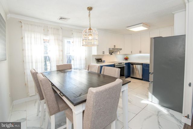 187 KENWOOD DR S, Levittown, PA 19055