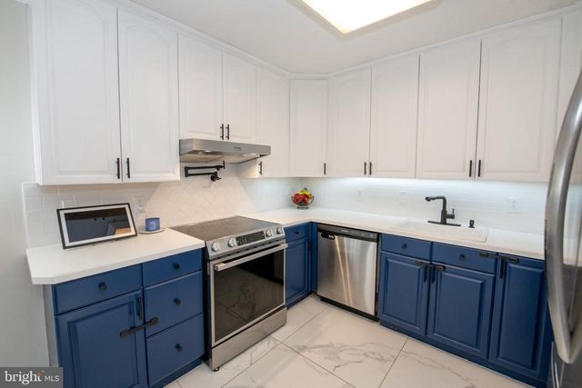 187 KENWOOD DR S, Levittown, PA 19055