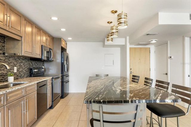 101 S GULFSTREAM AVENUE 14G, Sarasota, FL 34236