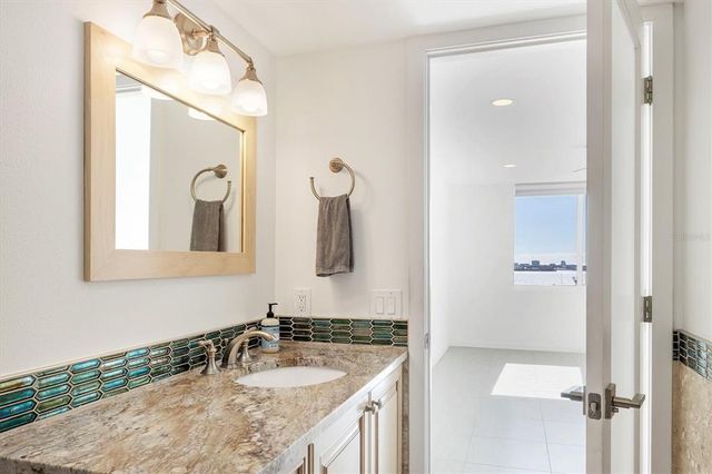 101 S GULFSTREAM AVENUE 14G, Sarasota, FL 34236