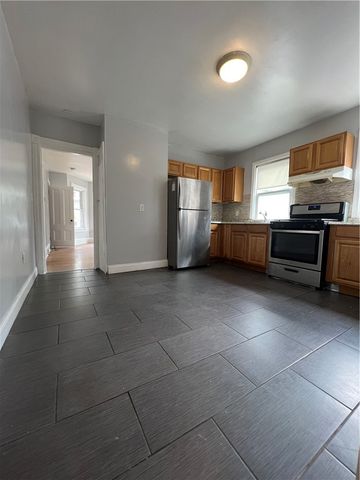 56 Felix Street, Providence, RI 02908