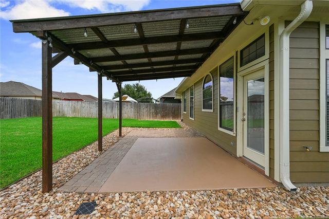 2724 Rivers End Drive, College Station, TX 77845