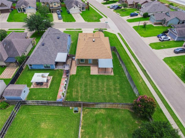 2724 Rivers End Drive, College Station, TX 77845