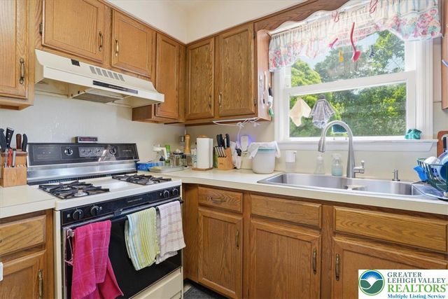 808 Hunter Road, Easton, PA 18040