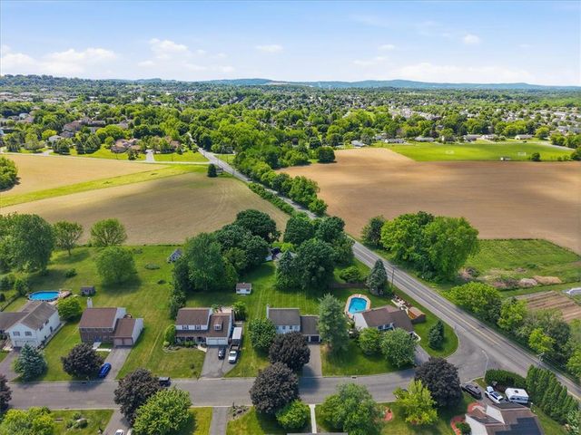 808 Hunter Road, Easton, PA 18040