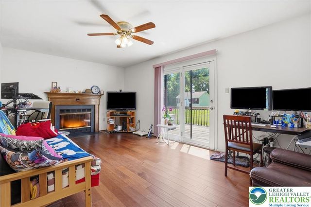 808 Hunter Road, Easton, PA 18040