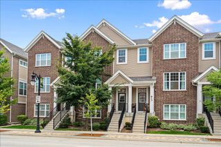 811 Lee Street, Des Plaines, IL 60016