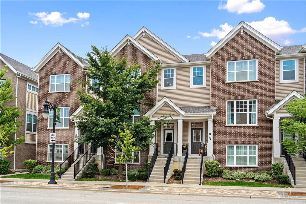 811 Lee Street, Des Plaines, IL 60016