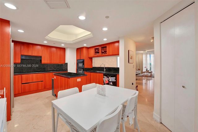 9595 Collins Ave N5-G, Surfside, FL 33154