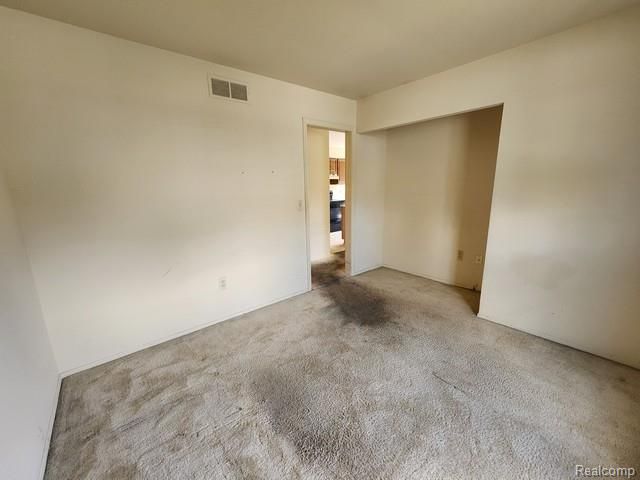 7611 Woodview Drive, Waterford Charter Township, MI 48327