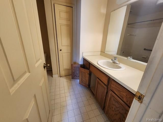 7611 Woodview Drive, Waterford Charter Township, MI 48327