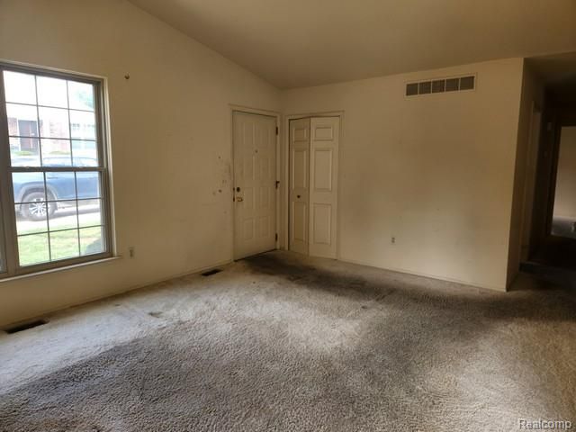7611 Woodview Drive, Waterford Charter Township, MI 48327